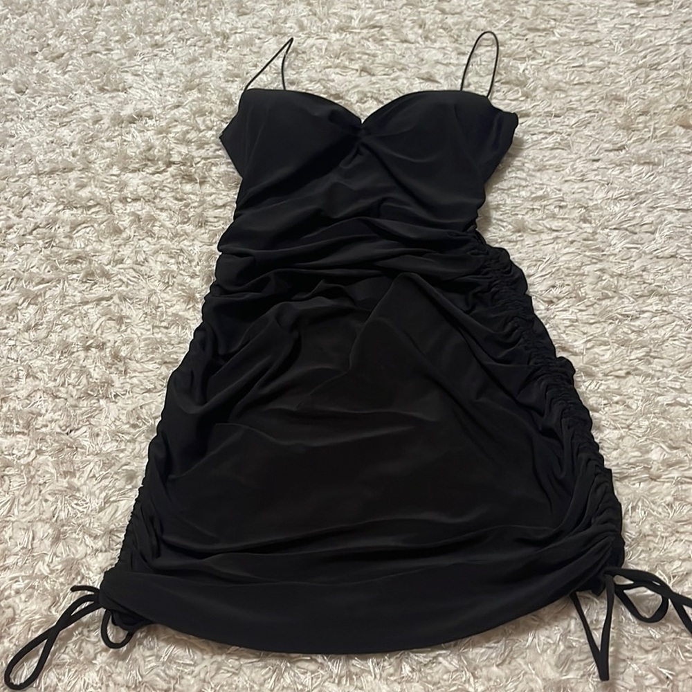Black scrunched Windsor mini dress